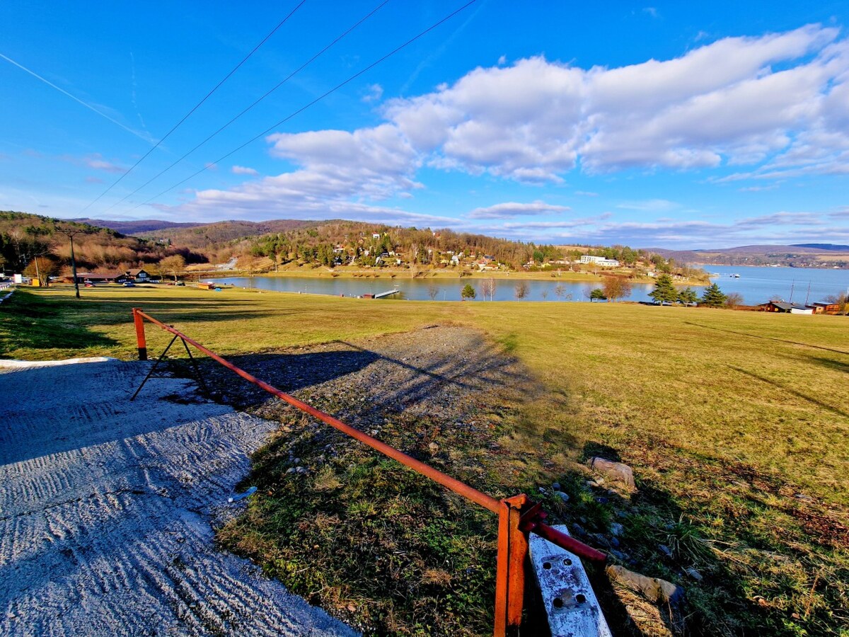 TOP POZEMOK NA PREDAJ,DOMAŠA DOBRÁ, POZEMOK PRI VODE! 2046m2 — foto 2