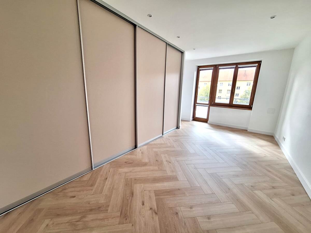 PRENÁJOM NOVOREKONŠTRUOVANÝ 2 IZBOVÝ BYT, BALKÓN, PREŠOV, UL. PAVL.NÁM — foto 10