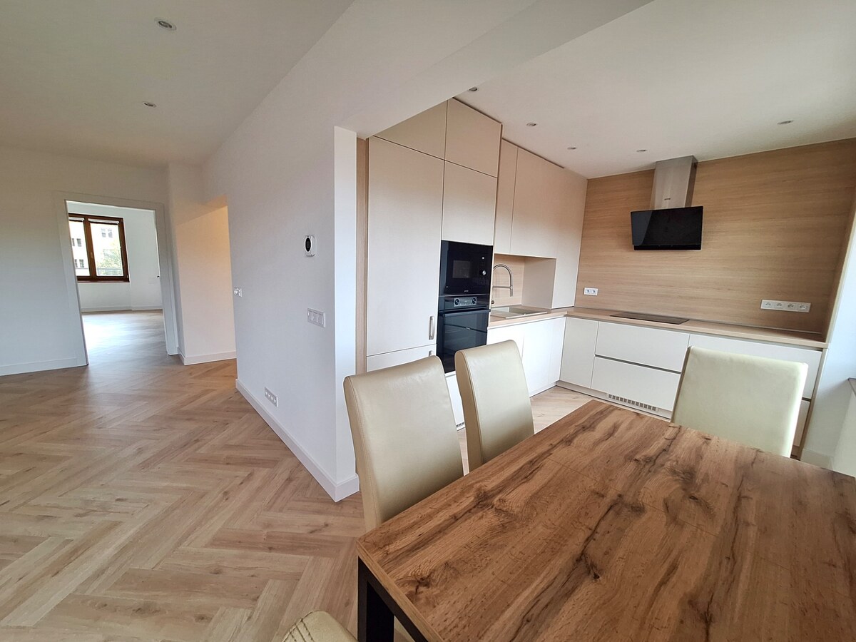 PRENÁJOM NOVOREKONŠTRUOVANÝ 2 IZBOVÝ BYT, BALKÓN, PREŠOV, UL. PAVL.NÁM — foto 21