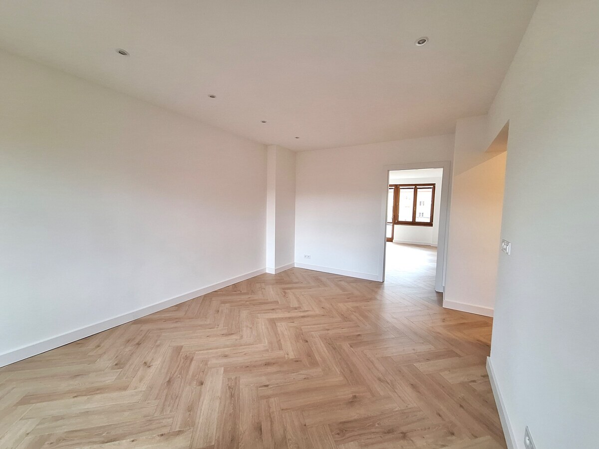 PRENÁJOM NOVOREKONŠTRUOVANÝ 2 IZBOVÝ BYT, BALKÓN, PREŠOV, UL. PAVL.NÁM — foto 9