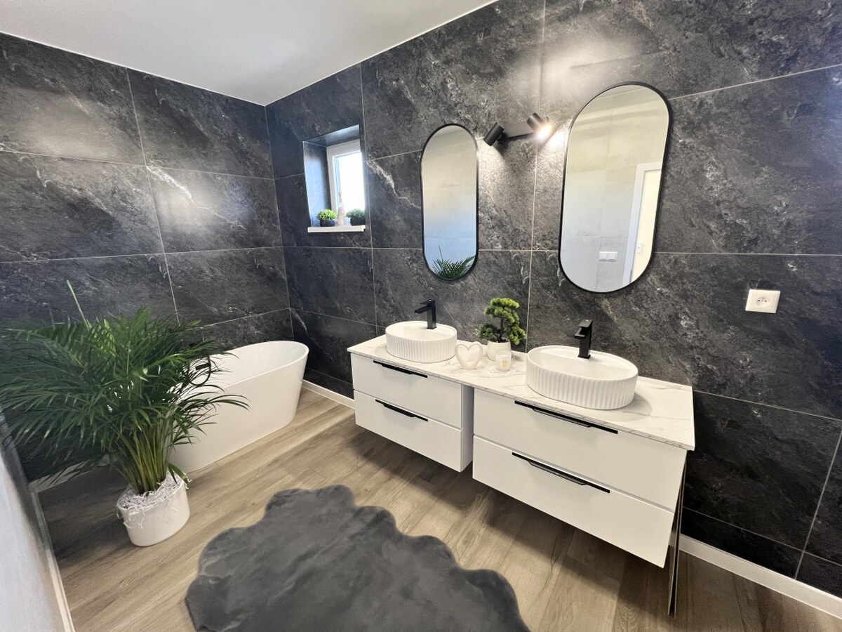 EXKLUZÍVNY RODINNÝ DOM,POZEMOK 750 m2, PREŠOV, KOŠARISKÁ — foto 3