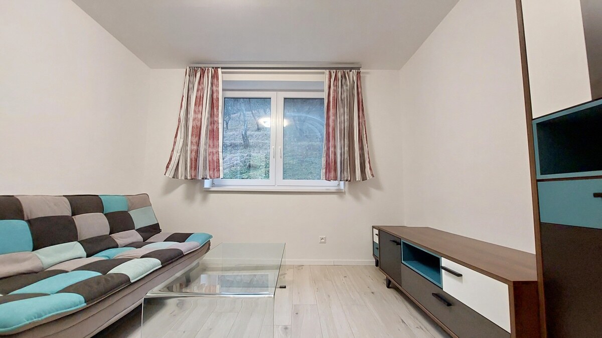 MODERNÝ, ZARIADENÝ 3 IZB. BYT na PRENÁJOM, ZA KALVÁRIOU, 2x PARKOVANIE — foto 13