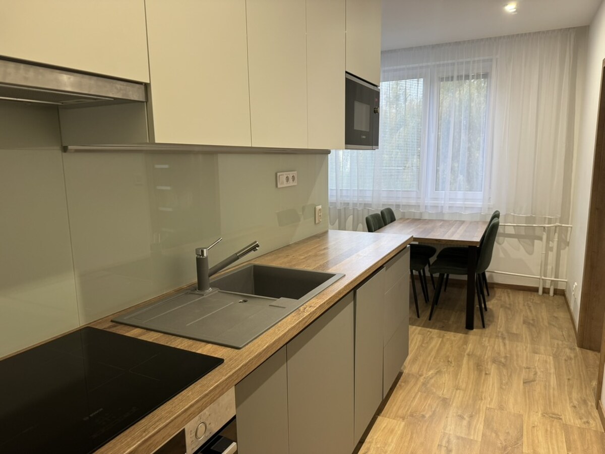 NA PRENÁJOM 3 izbový byt na sídlisku západ — foto 3