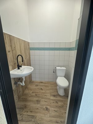 Obchodné priestory na prenájom na ulici Jarmočnej — foto 5