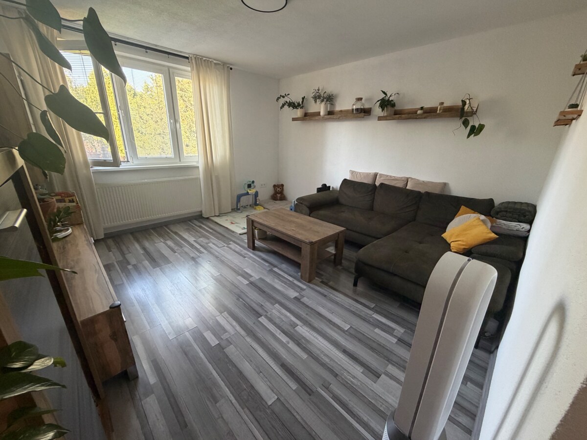 2 izbový byt so záhradou a altánkom  Bojná — foto 3