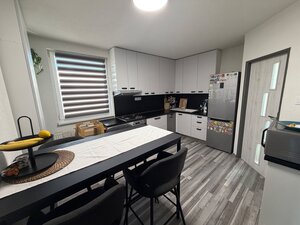 2 izbový byt so záhradou a altánkom  Bojná — foto 4