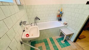 Na predaj rodinný dom (chalupa) V. Uherce v lese – pozemok 2974 m2 — foto 26