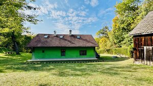 Na predaj rodinný dom (chalupa) V. Uherce v lese – pozemok 2974 m2 — foto 6