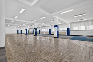 Obchodné  priestory námestie  2x600 m2 Topoľčany — foto 13