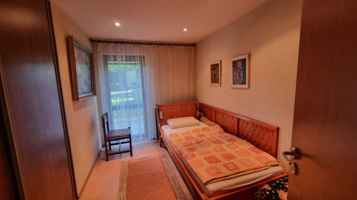 RD Svätoplukovo,  10 á. pozemkom REZERVÁCIA — foto 14