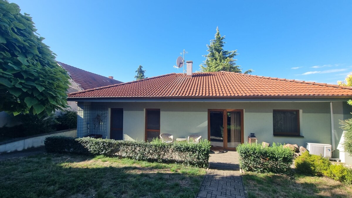RD Svätoplukovo,  10 á. pozemkom REZERVÁCIA — foto 4