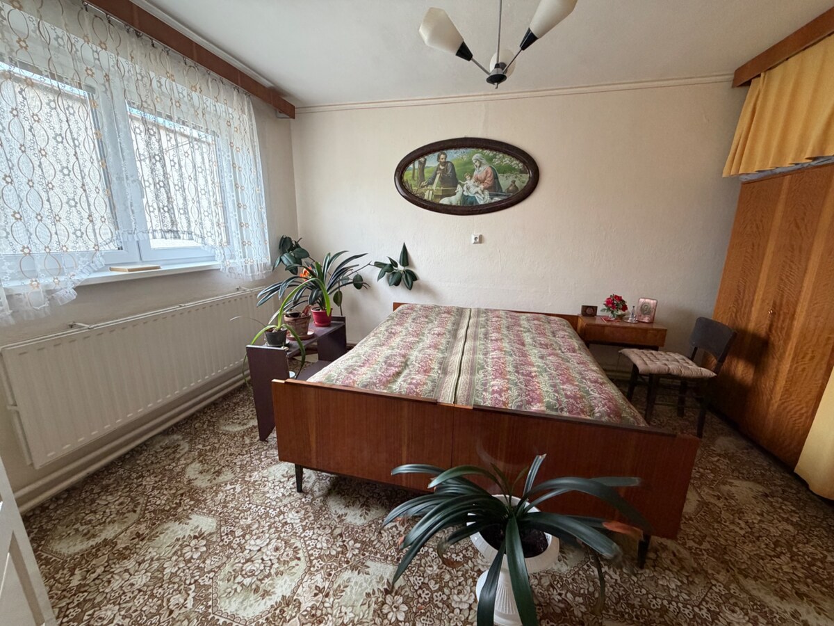 Zachovalý rodinný dom Urmince — foto 9