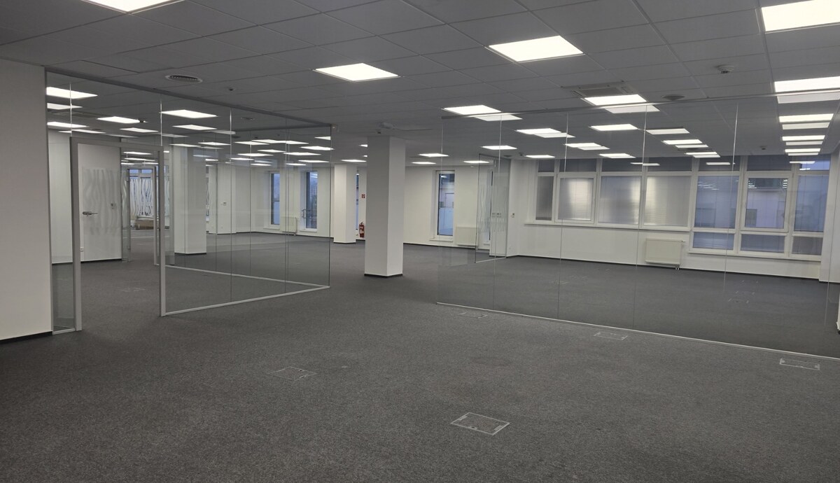 Moderné kancelárie nad 100m2, Central FIVE, Petržalka