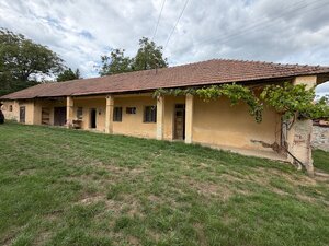 Usadlosť chalupa v 51 árovým pozemkom Norovce — foto 1