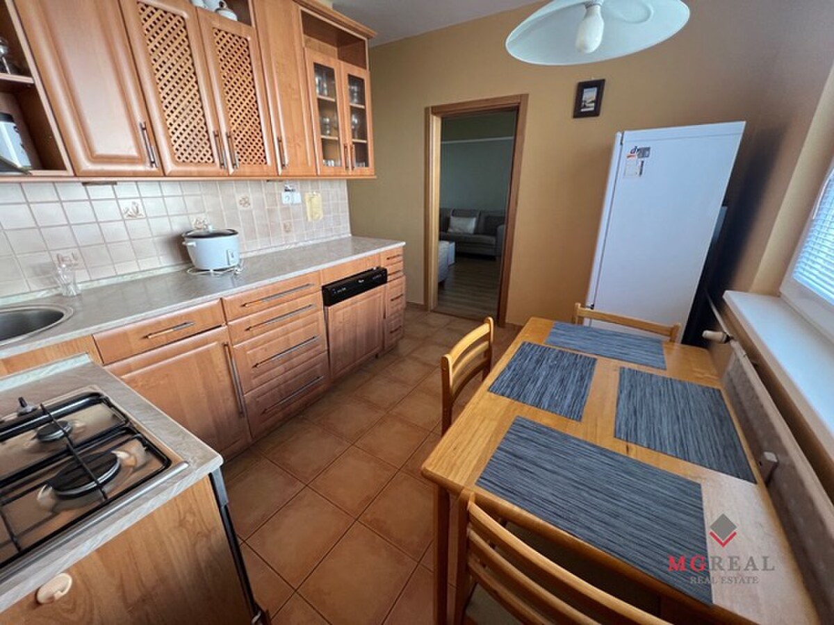 3 izbový byt s balkónom Topoľčany /PRENAJOM — foto 6