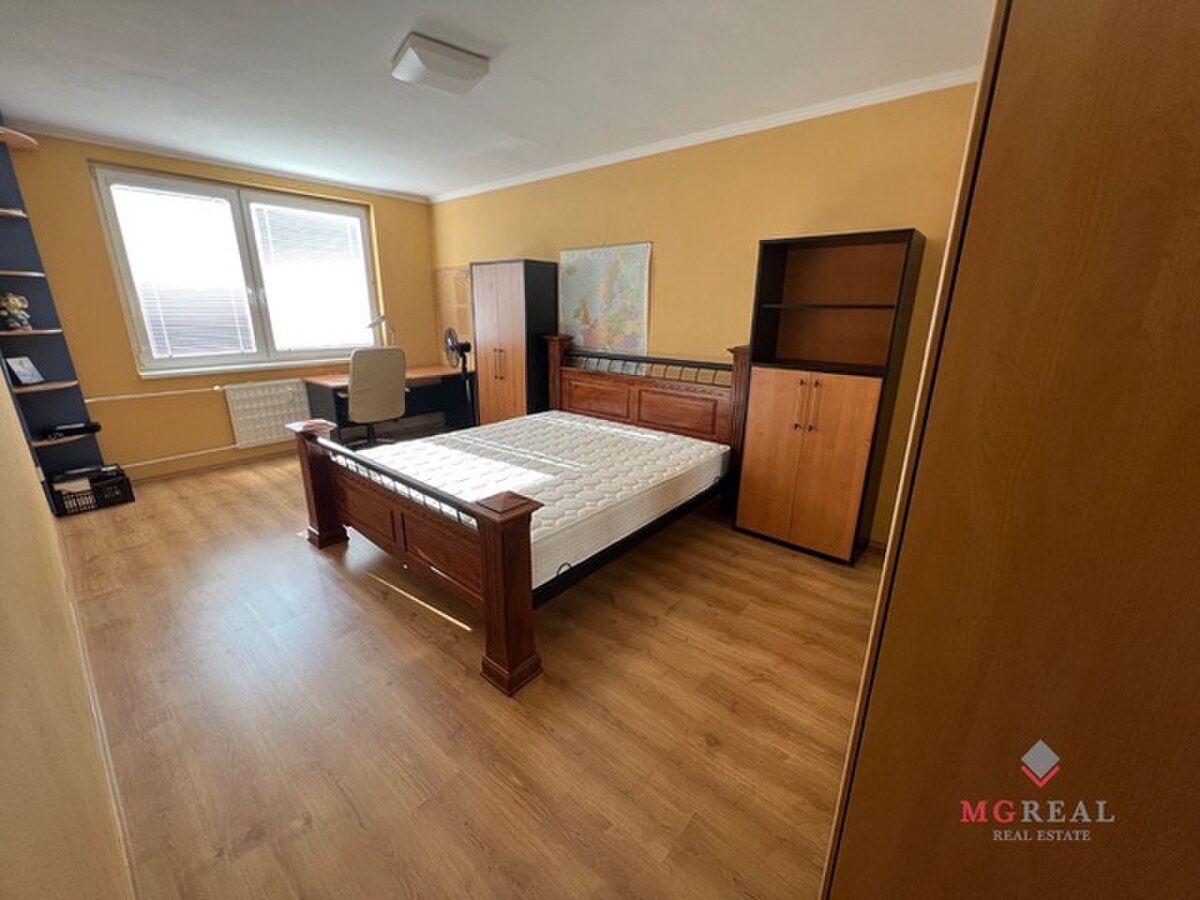 3 izbový byt s balkónom Topoľčany /PRENAJOM — foto 8