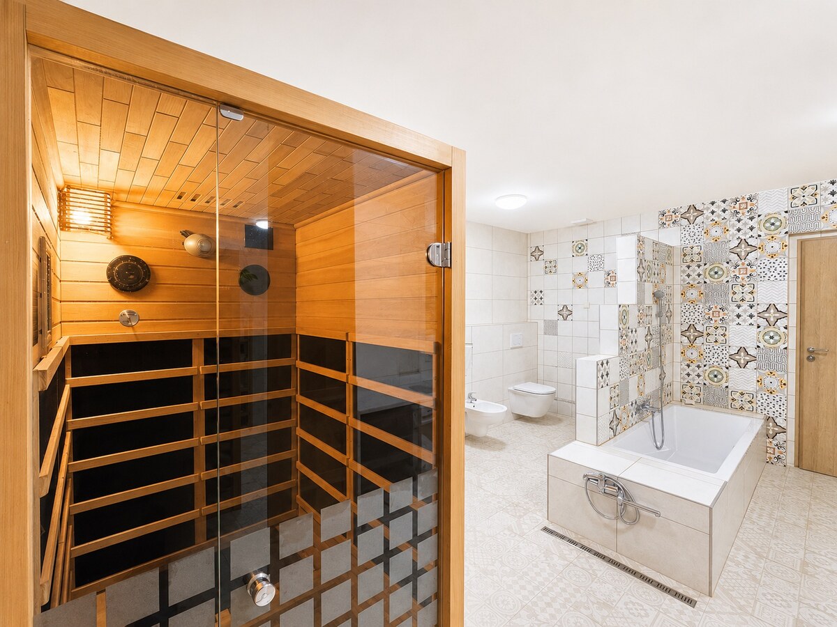5-izbový rodinný dom s bazénom a pozemkom pri Nitre – 1655 m² — foto 8