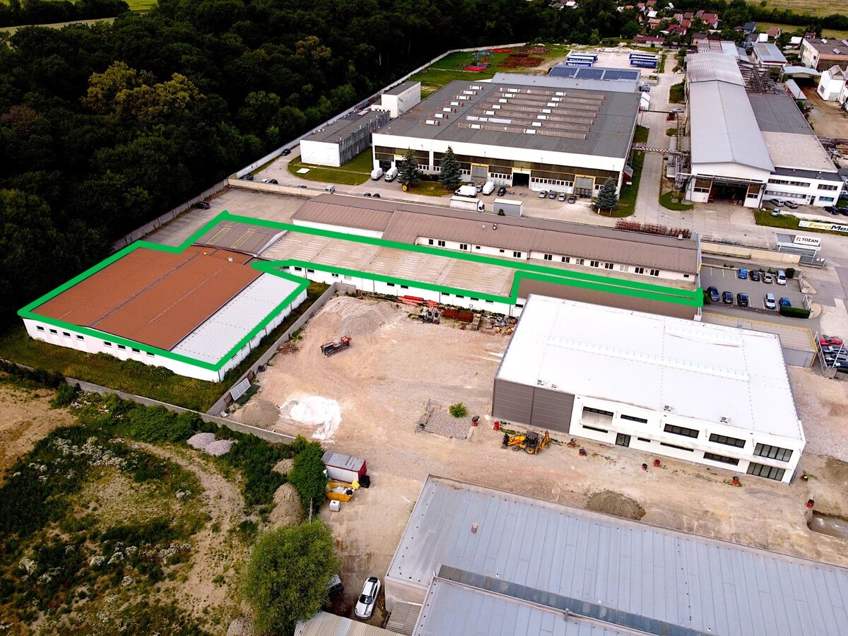Prenájom výrobno - skladový areál Topoľčany , Tovarníky — foto 3