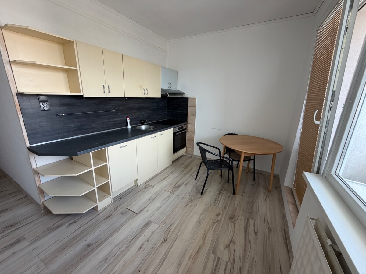 2 izbovy byt s balkónom Topoľčany