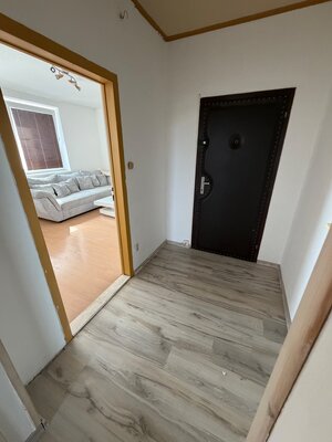 2 izbovy byt s balkónom Topoľčany — foto 9