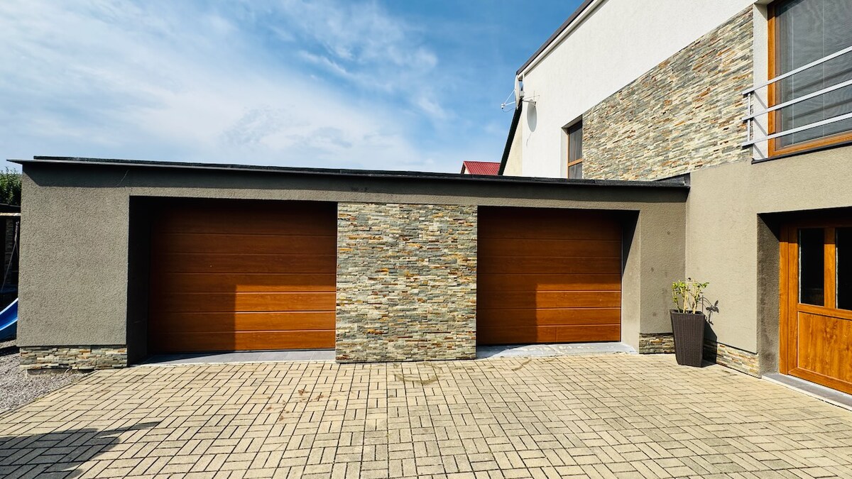 Na predaj 5 i dvojgeneračný RD Radobica - pozemok 1256 m² — foto 10