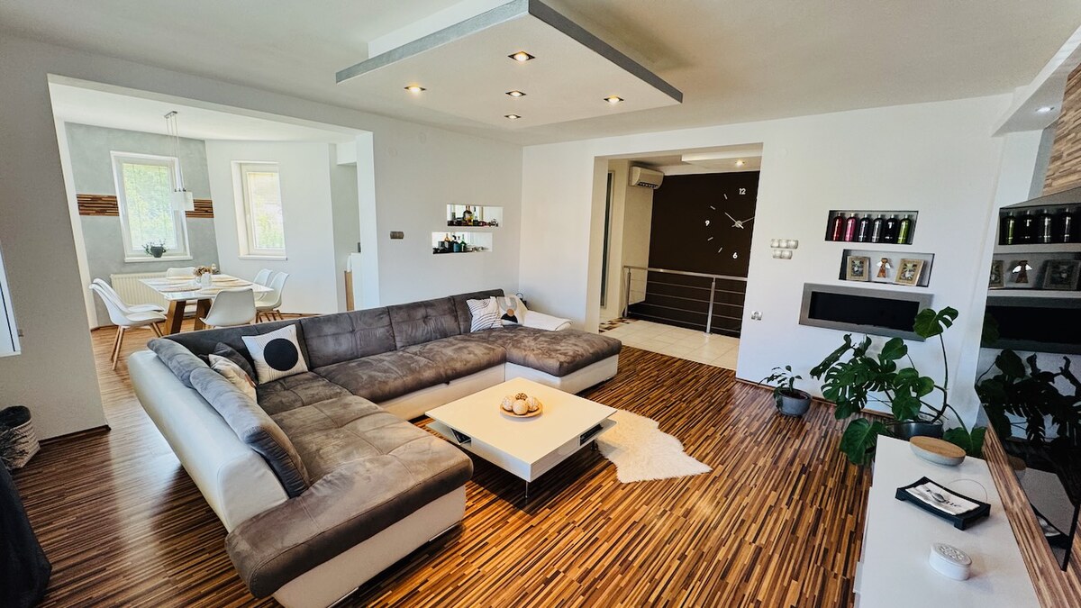 Na predaj 5 i dvojgeneračný RD Radobica - pozemok 1256 m² — foto 13