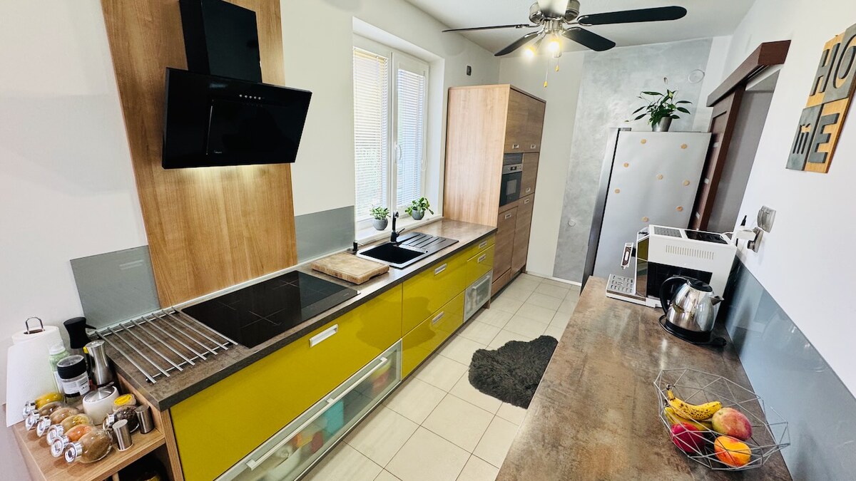 Na predaj 5 i dvojgeneračný RD Radobica - pozemok 1256 m² — foto 16