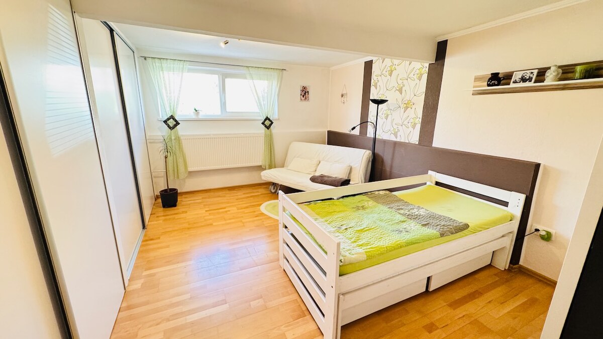 Na predaj 5 i dvojgeneračný RD Radobica - pozemok 1256 m² — foto 37
