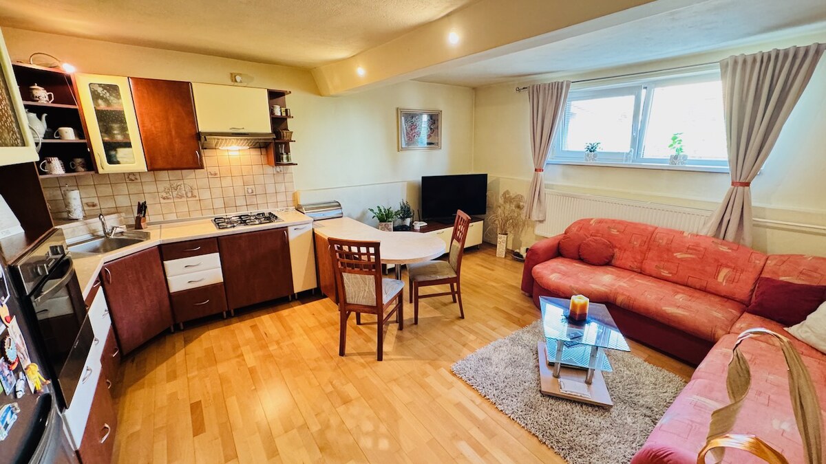 Na predaj 5 i dvojgeneračný RD Radobica - pozemok 1256 m² — foto 38