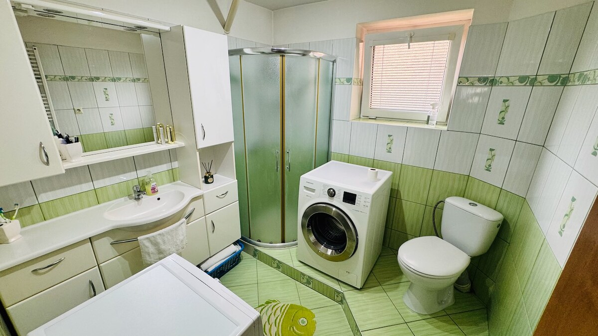 Na predaj 5 i dvojgeneračný RD Radobica - pozemok 1256 m² — foto 39