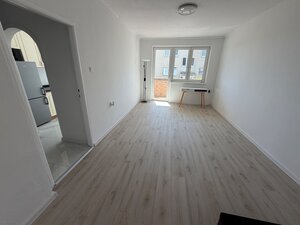 3 izbový byt s balkónom Topoľčany / VYPLATENA ZALOHA — foto 2