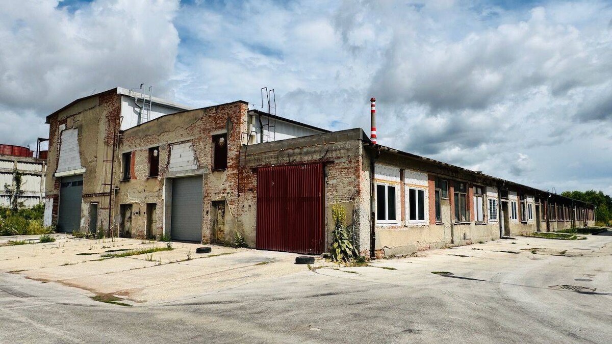 Na prenájom hala v Partizánskom v areáli závodov –  2663 m2 — foto 5