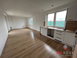 Novostavba Rodinný dom Bošany 1 / na klúč / murovaný — foto 6