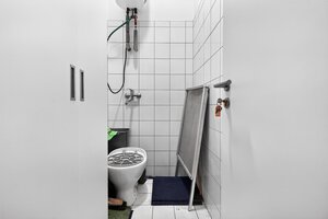 Obchodné priestory na námestí Topoľčany  PRENÁJOM — foto 6