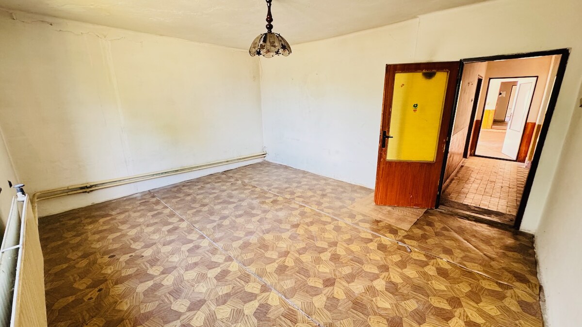 Na predaj 6-izbový rodinný dom (dvojdom) v Pažiti, pozemok 1445 m² — foto 21
