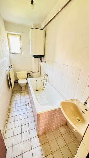 Na predaj 6-izbový rodinný dom (dvojdom) v Pažiti, pozemok 1445 m² — foto 19