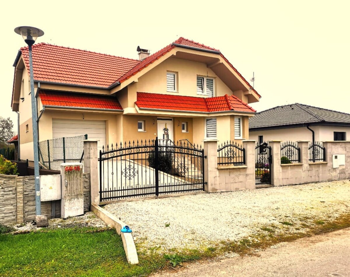 6 - izbový rodinný dom v obci Ratkovce, novostavba — foto 2