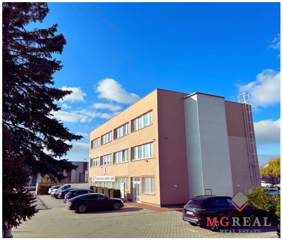 PREDAJ samostatné podlažie, kancelárie 258m2, Ružinov — foto 4