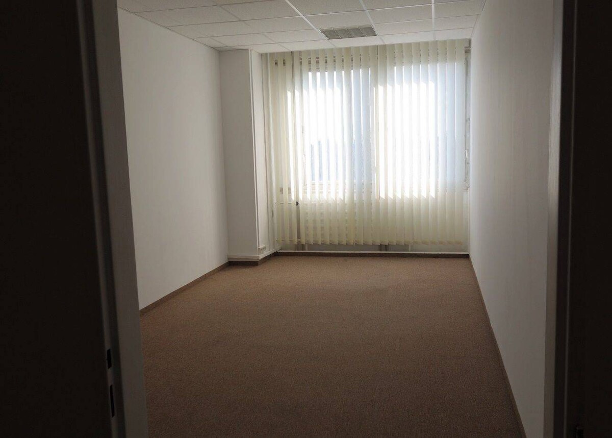 Kancelárske priestory 120 m2, Bratislava-Ružinov, Tomášikova, internet — foto 3
