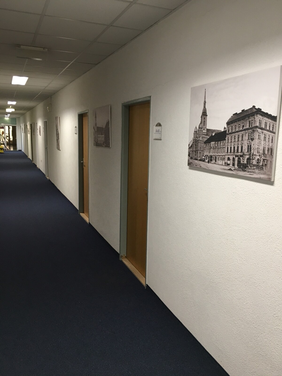 Office space 284m3, Lake Building, Ružinov — foto 3