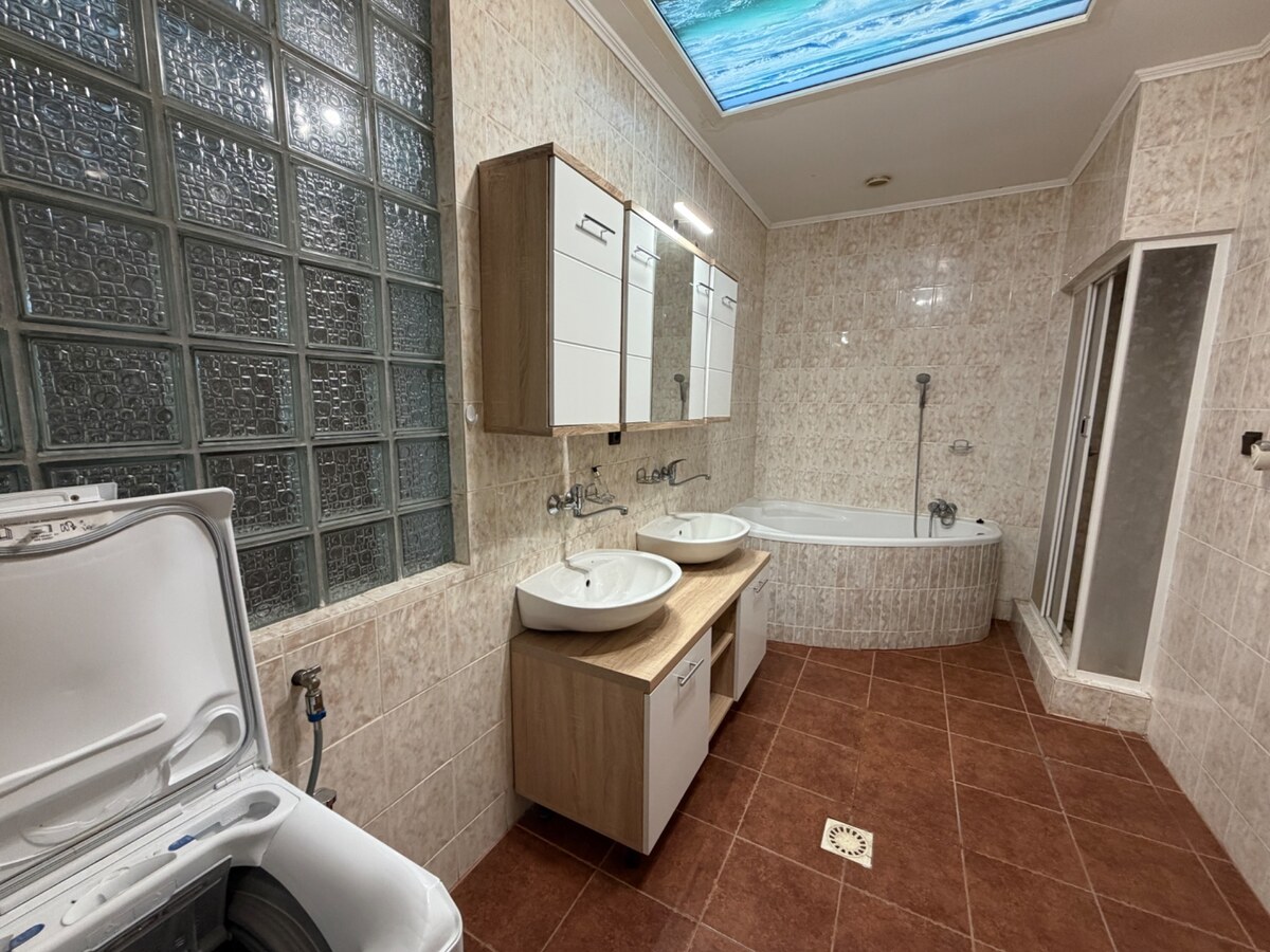 Veľký 3 izbový byt s terasou 154 m2 Topoľčany — foto 18