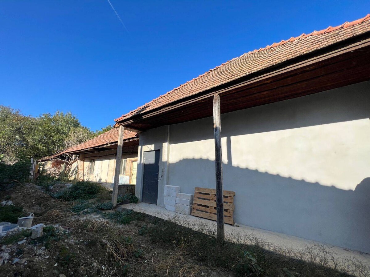 Rodinný dom v rekonštrukcii Blesovce/ VYPLATENA ZALOHA — foto 2