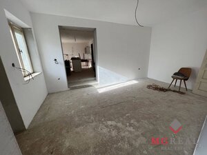 Rodinný dom v rekonštrukcii Blesovce/ VYPLATENA ZALOHA — foto 10