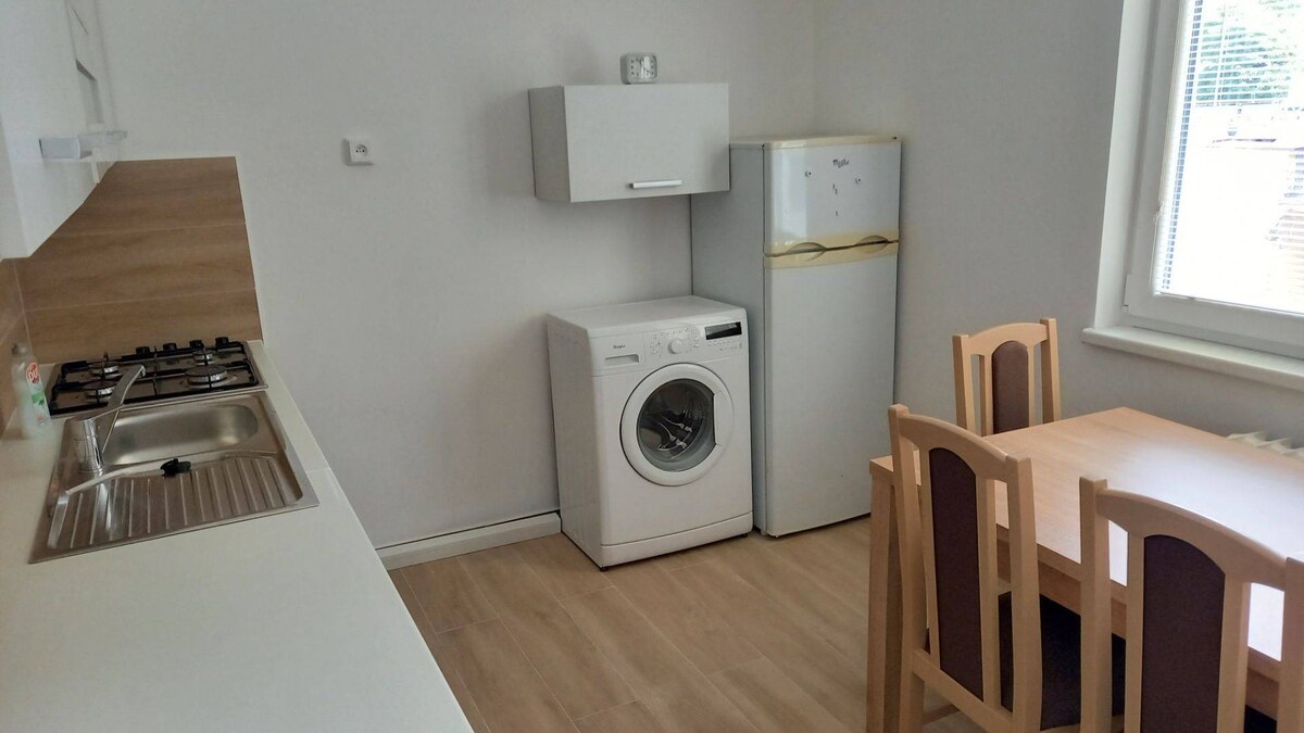 Predaj 1-izbový. byt, centrum - Párovce — foto 3
