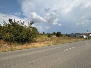 Stavebný pozemok Kuzmice — foto 1