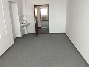 Kancelársky celok 180m2, Za kasárňou, Nové Mesto — foto 5