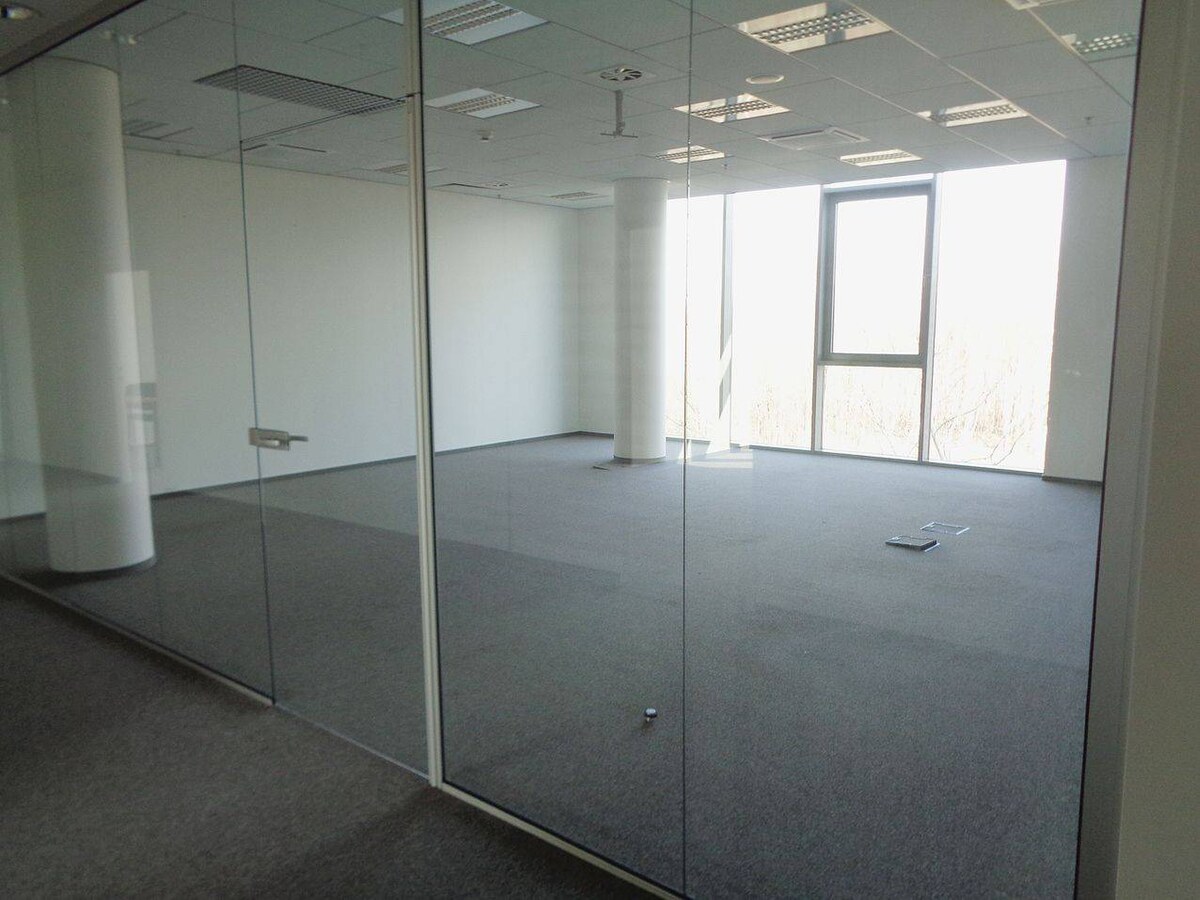 Kancelárie v administratívnej budove Aircraft Bulding — foto 3