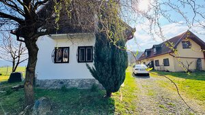 Na predaj 2 chalupy a 1 chatka Horná Ves – Pacov - pozemky 1488 m2 — foto 1