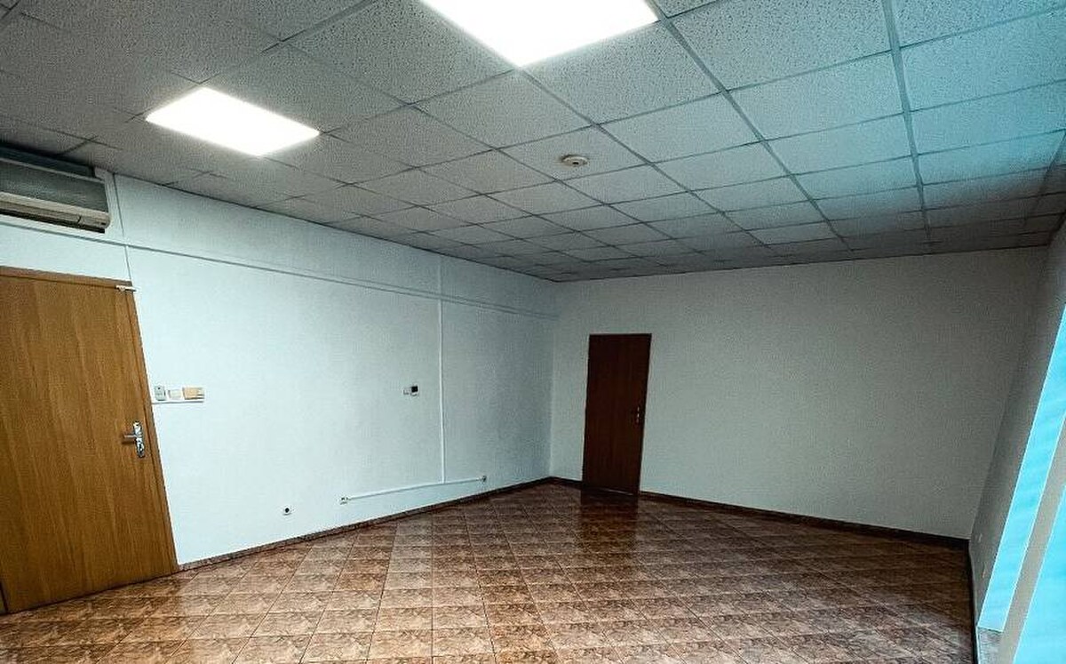 Prenájom kancelárií 36 m2 a 40 m2 v širšom centre  Trnavy — foto 2