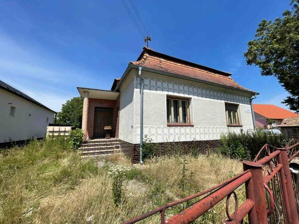RD Okoličná n./Ostrove (okres KN) - 68.500 Euro!!!